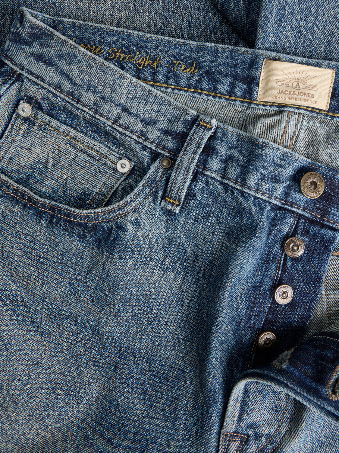 model_shot-detail